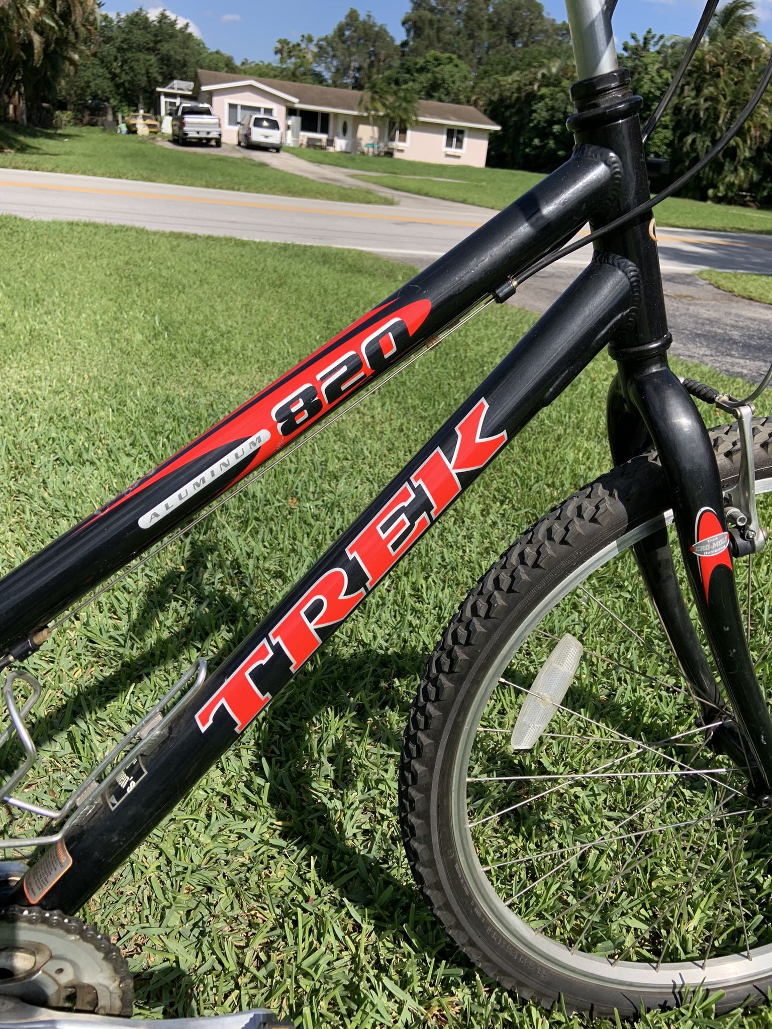 TREK 820 Alpha Custom Aluminum Frame Bike