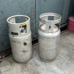 Propane Tanks 