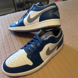 Nike Jordan Low true Blue Size 11 New