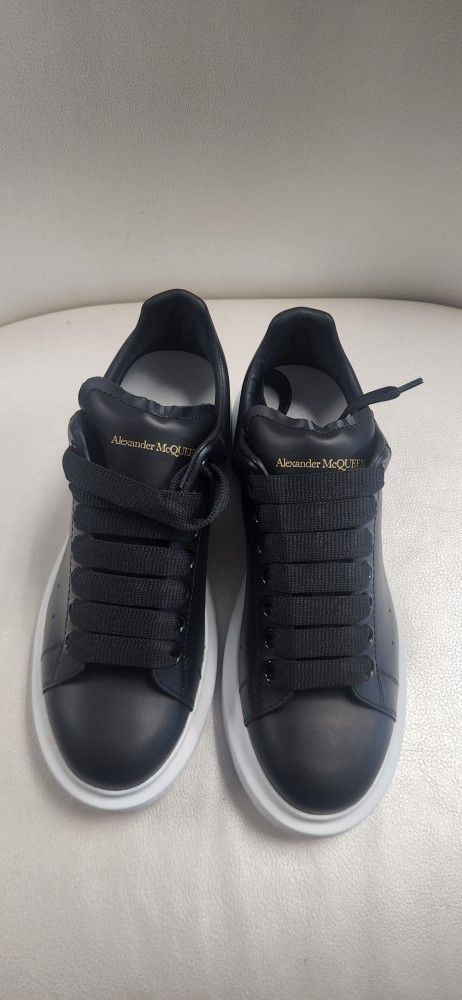 McQueen
Oversized Sneakers