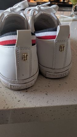 Tommy white shoes size 7