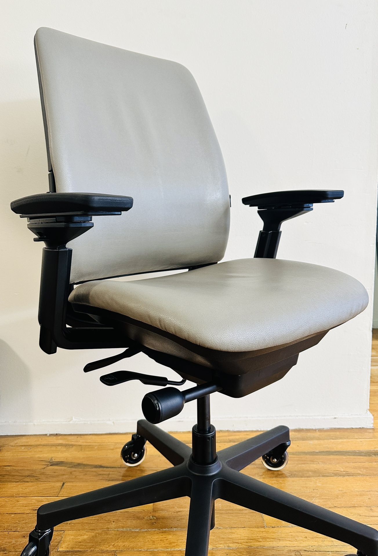 Steelcase Amia Office Chair – Light Taupe color leather