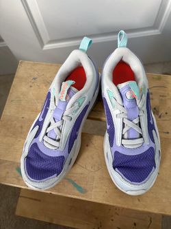 Nike Kids Sneaker Air Max Bolt Running Shoe Copa CW1626-500 Purple Dust Size 7Y  Unisex for both girls shoes or boy shoes  Comes from pet free smoke f