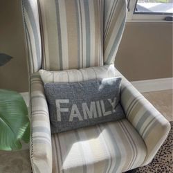 Side chair/ Accent chair