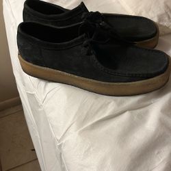 Men’s basic shoe size 13, casual men’s shoes