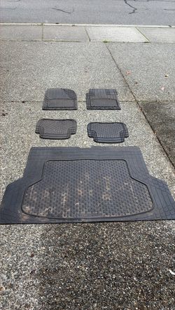 WeatherTech Floor Mats and Cargo Liner - Porsche Cayenne (2011-2018)