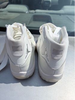 Jordan 11 pearls