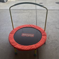 Indoor/outdoor toddler trampoline