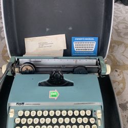 Vintage Typewriter 
