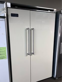 VIKING PROFESSIONAL 48” BUILT-IN REFRIGERATOR – OFF WHITE
