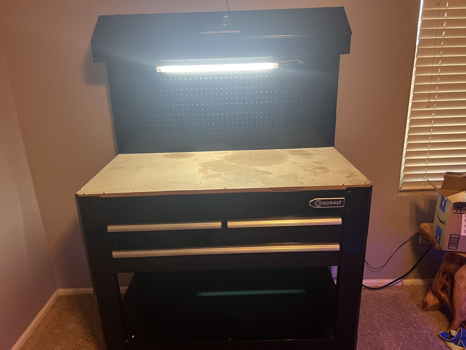 Kobalt Workbench With Light