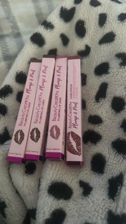Lip liners