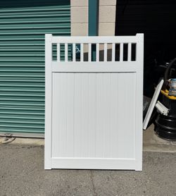 Vinyl Gate For Sale