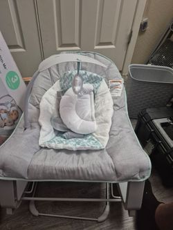 Ingenuity bouncer- new- assembled