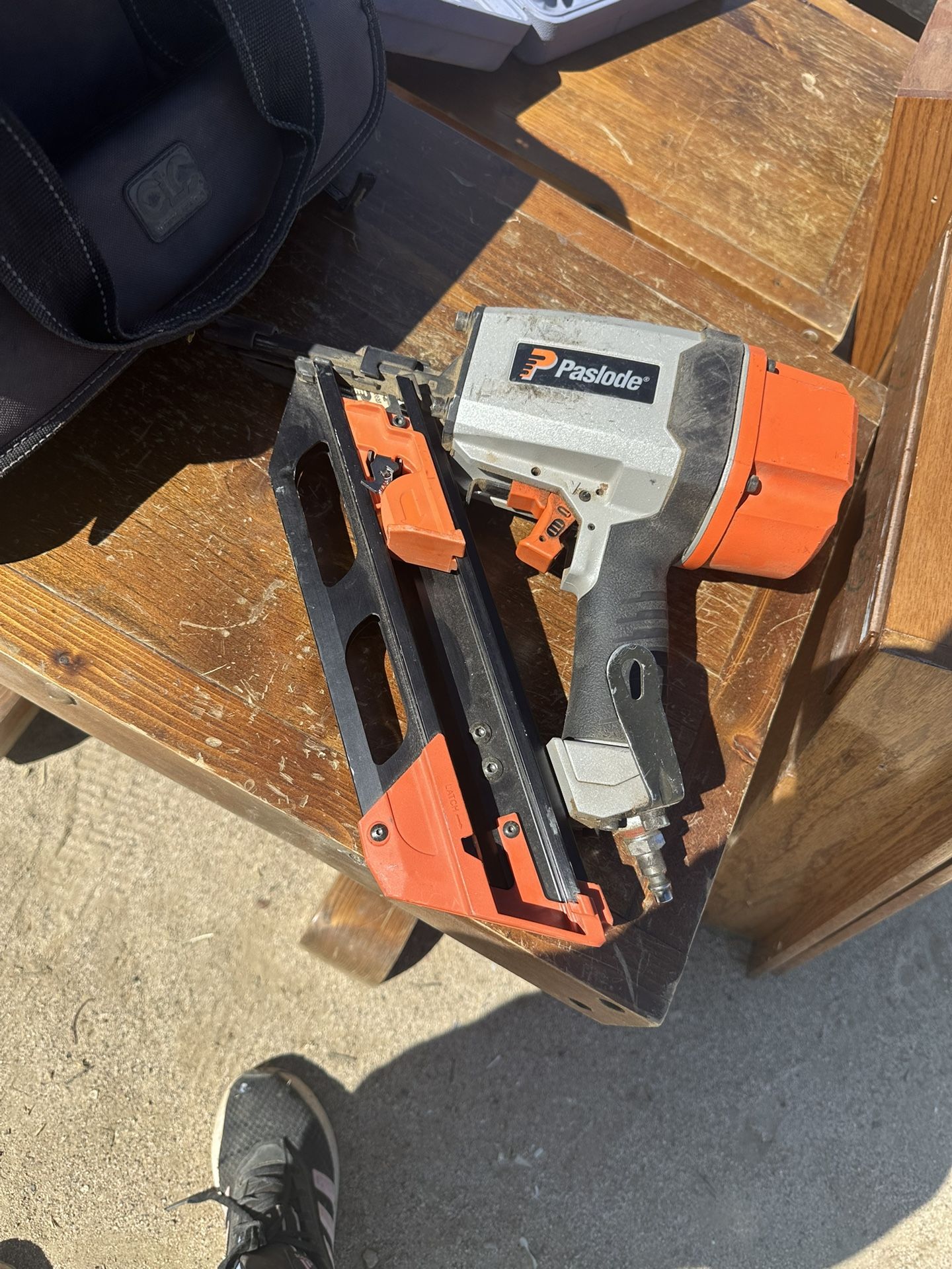 Nailer Gun