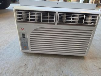 Daewoo DWC-0520RLE 5,300 BTU  window air conditioner.