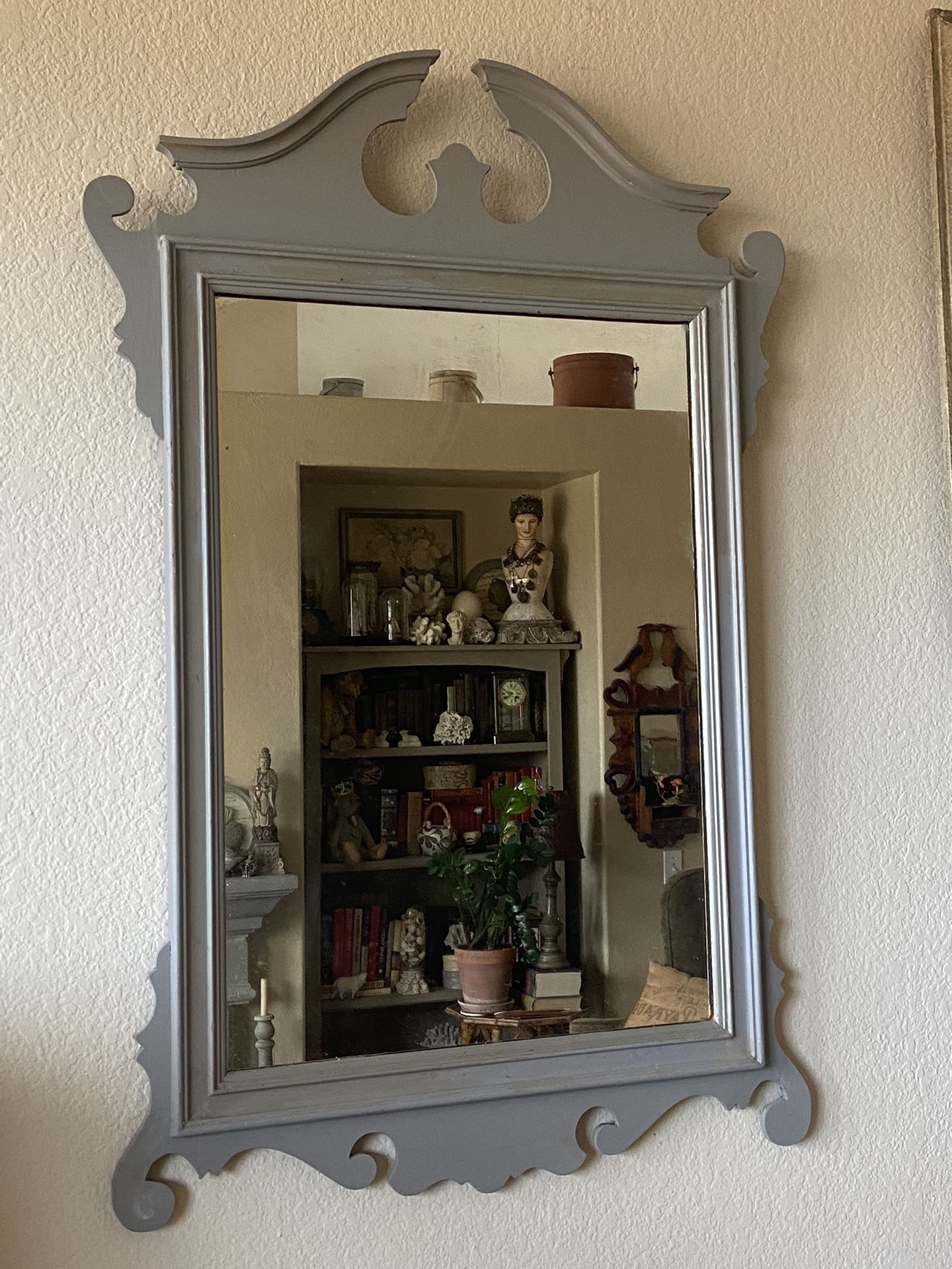 Chippendale Federal Antique Mirror