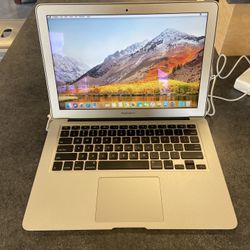 💻 13" MacBook Air i5 4GB 128GB