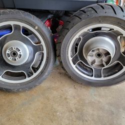 2 Front & Back Harley Davidson Wheels