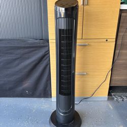 Omni Breeze Tower Fan With Remote