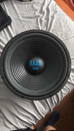 B.A.S.S 15inch 900watt woofer