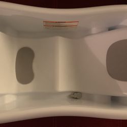 🛁Baby/ Toddler Bath 🐤