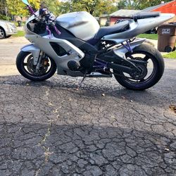 01' Yamaha R1