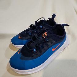 Nike Size 10kids 