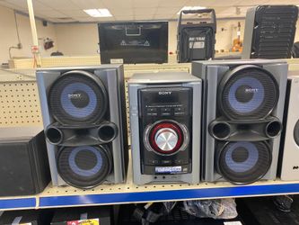 Sony system 90$ or come layaway for 10.00 down
