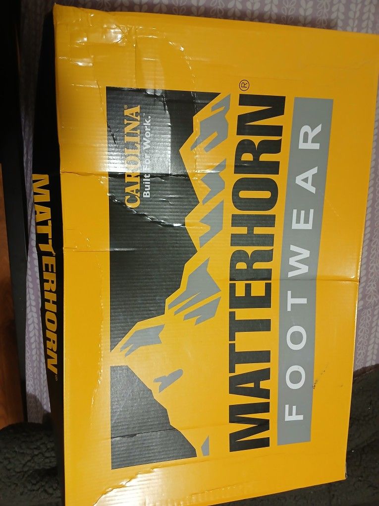 New In Box Size 13 Matterhorn Mud Jumpers