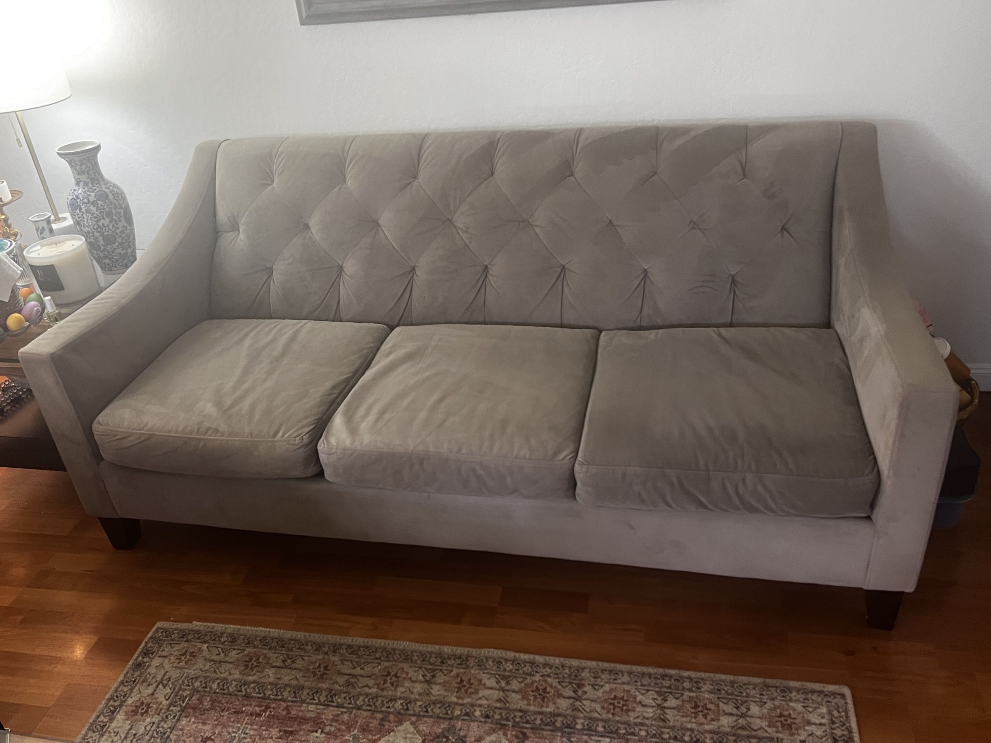 Sofa/ Couch