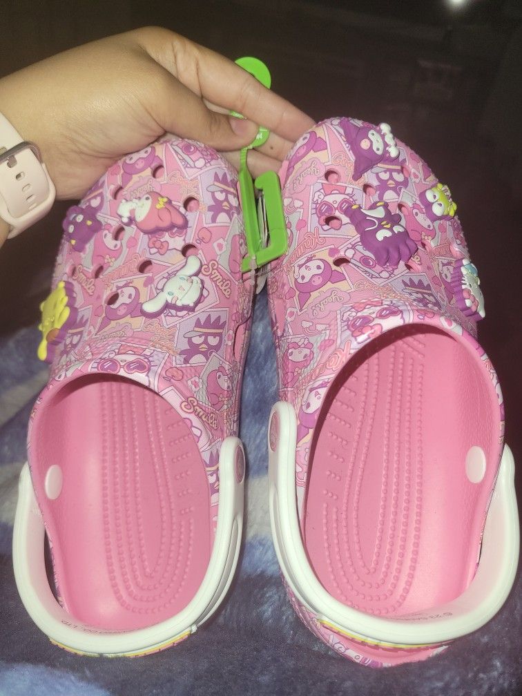 Hello Kitty Crocs