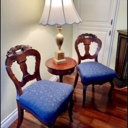 BEAUTIFUL CHAIRS SET OF 2