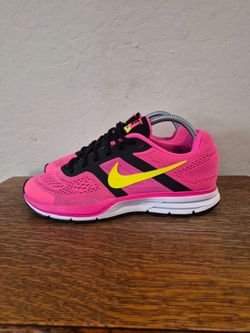 Nike Air Zoom Pegasus 30 Athletic Running Shoes 
Women's Size US 9