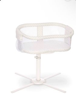 HALO Swivel Bassinet - Assembled Not Used