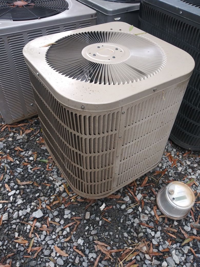 2 ton coodman straight ac unit comes with atwo yeas warranty π