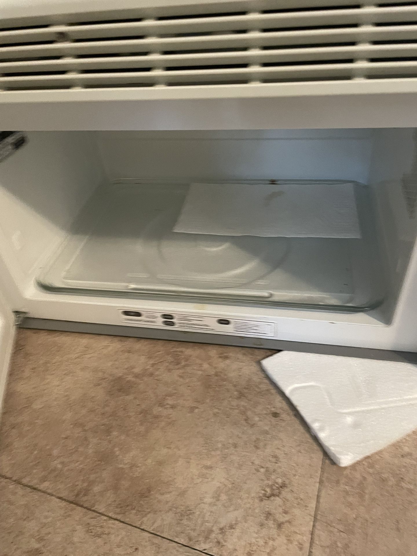 Microwave Under Cabinet 