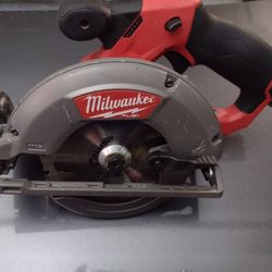Milwaukee Fuel M12 And Battery 2.0