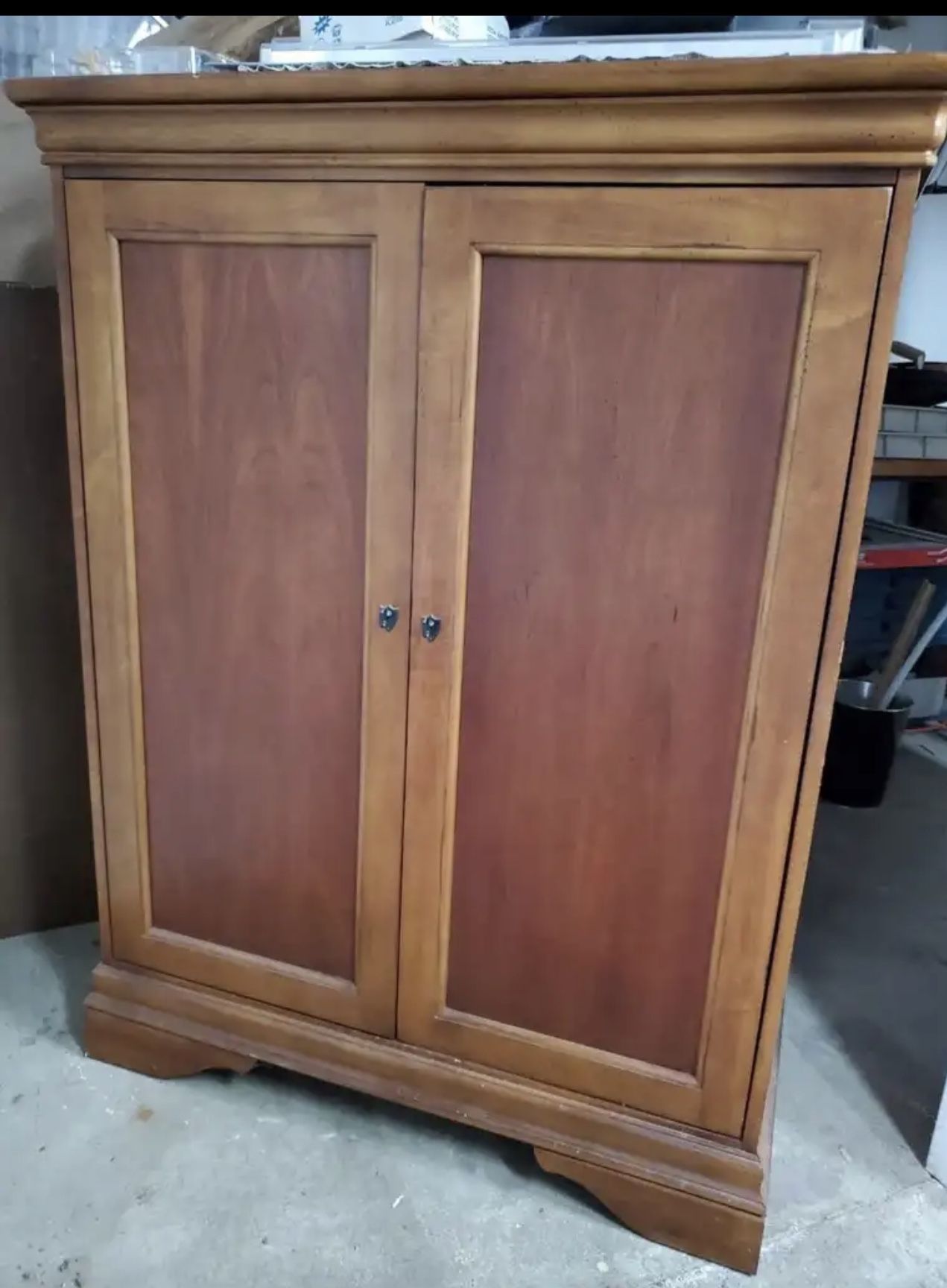 Wooden Entertainment Cabinet
