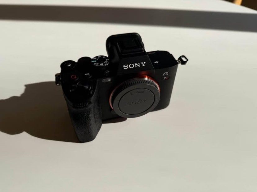 Sony A7RV 61MP Full-Frame Camera