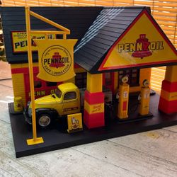 Pennzoil Service station Collectable