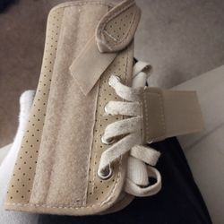 S Left Hand Brace