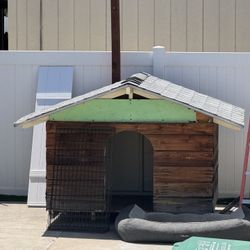 FREE DOGHOUSE