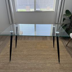 Free dining room table