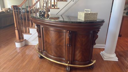Pulaski  Home Bar – Wine Storage, Pull-Out Serving Tray & Marble-Look Top