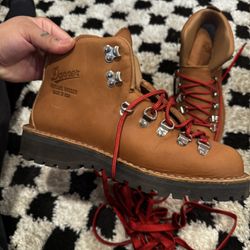 Danner Mountain Light Cascade Boots 