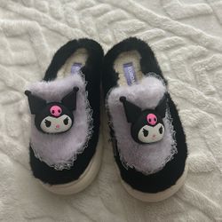 Kuromi Plush Slippers Size 6-6.5 