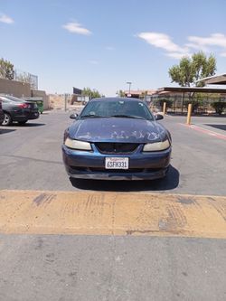 Mustang V6