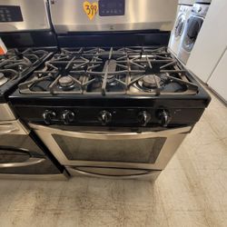 Gas Stoves Used Good Condition 90days Warranty From $375 Up To $550