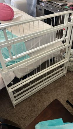 Single Bed Frame With Mattresses and Free Queen Size Mattress Hi